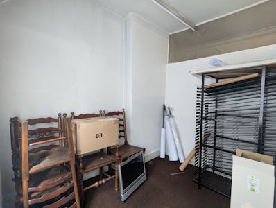 108 High Street, Rickmansworth, Retail To Let - PXL_20260515_092811197.jpg