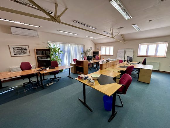 The Old Dairy North Weston Business Centre, Thame, Office / Other To Let - IMG_9786 2.jpeg
