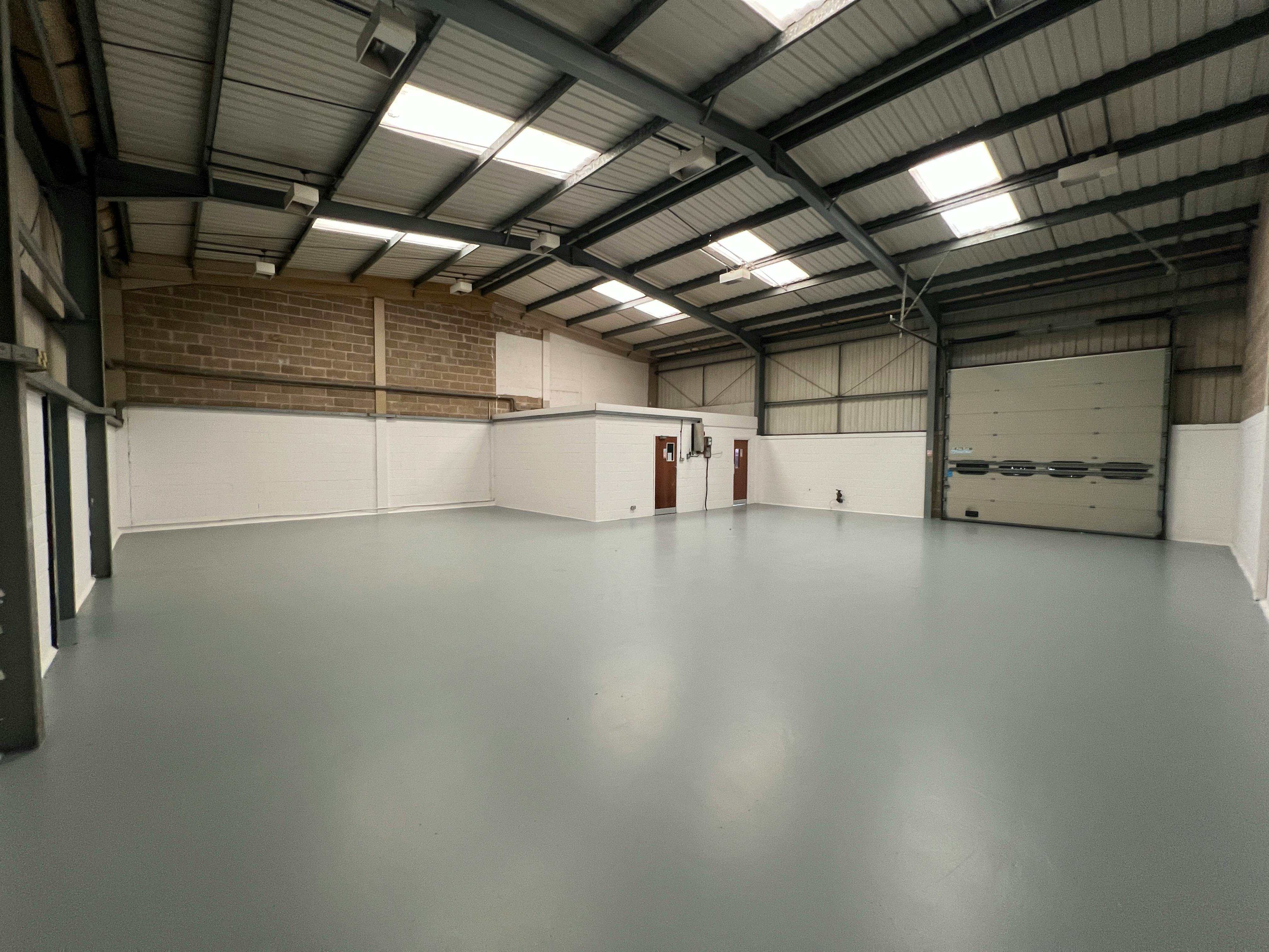Industrial Unit in Waterlooville - photo 2
