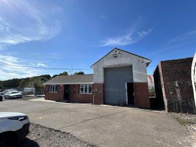 Summerfield Garage, Kidderminster, Land / Showroom To Let - nmg4i2SFL060lF1B5UYXCg.jpg