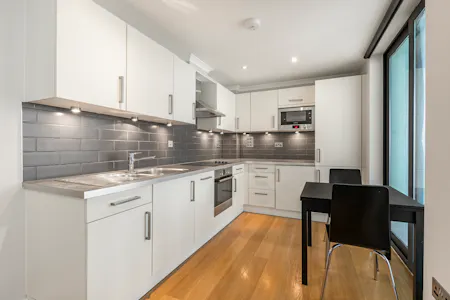 Edge Apartments, London, Residential Flat To Let - Open-plan Living Kitchen