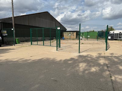 Redwell Wood Farm, Potters Bar, Open Storage To Let - c.jpg