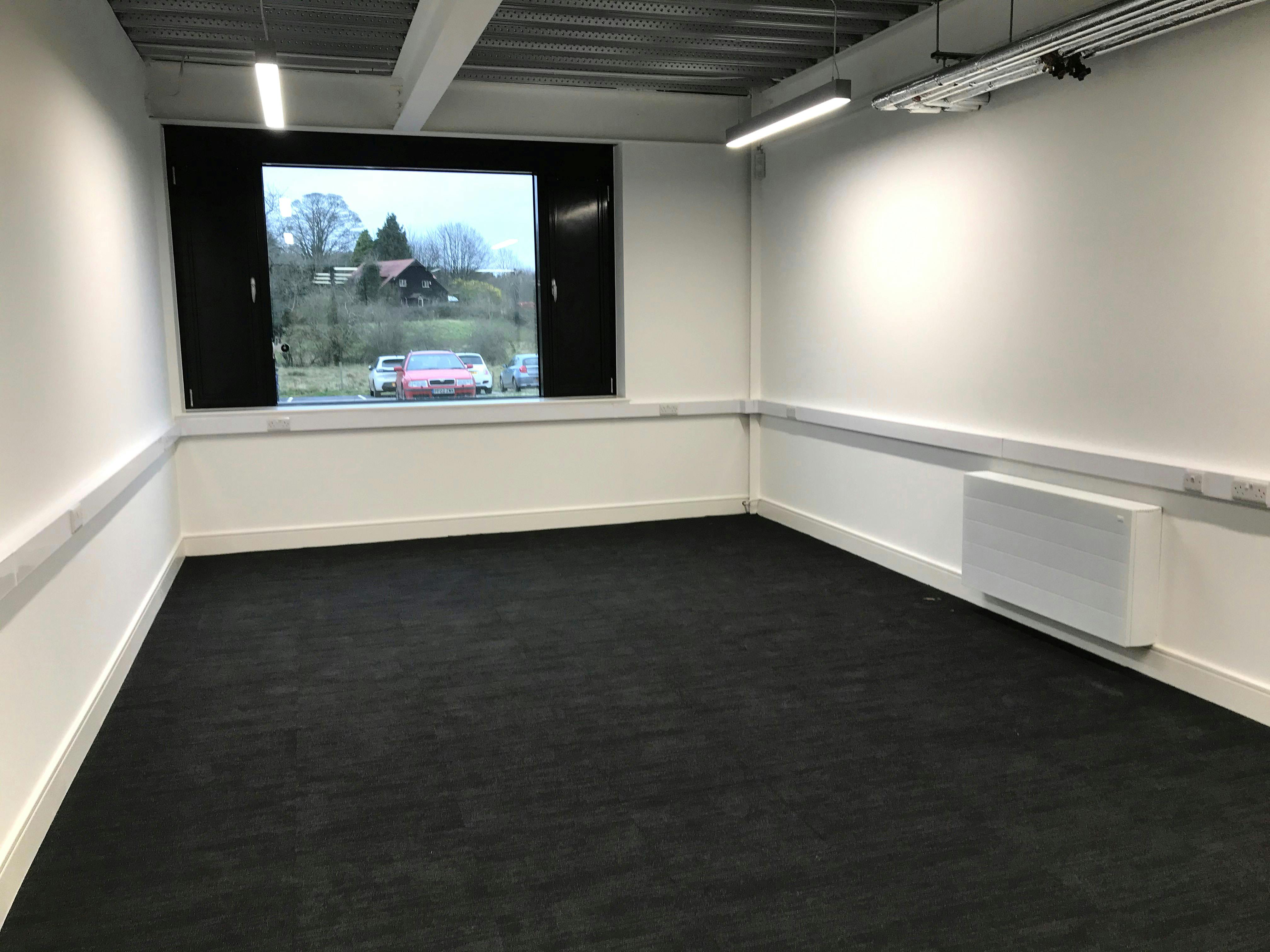 Catesby Innovation Centre, Daventry, Office To Let - Innovation Centre  office.jpg