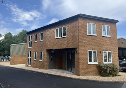 Unit 3a Betchworth Works, Crawley, Business Units / Industrial For Sale - Image 4