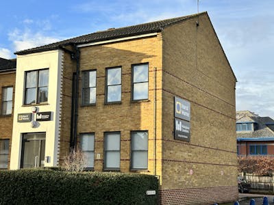 Ground Floor, 323 Kingston Road, Leatherhead, Office To Let - IMG_3345.JPG