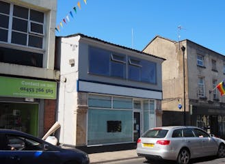 57 London Road, Stroud, Office To Let - 57 Ext.JPG
