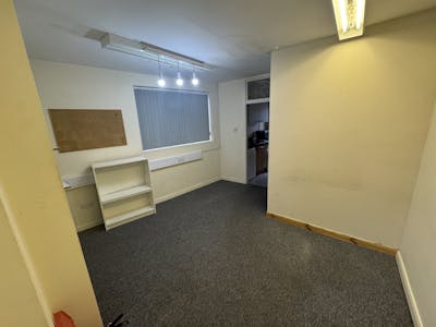 966 Old Lode Lane, West Midlands, Retail To Let - Photo 17012025 12 31 20.jpg