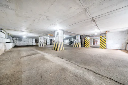 Bunker 51, 3 Herringham Road, Charlton, Class E Retail / Leisure / D2 (Assembly and Leisure) / Leisure / Light Industrial / Open Storage / Trade / Warehouse / Yard To Let - 1433196-5-69c3e2039382f.jpg