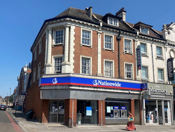 Prominent Corner Unit To Let, 152 Clapham High Street, London, Retail To Let - Main image 1.png