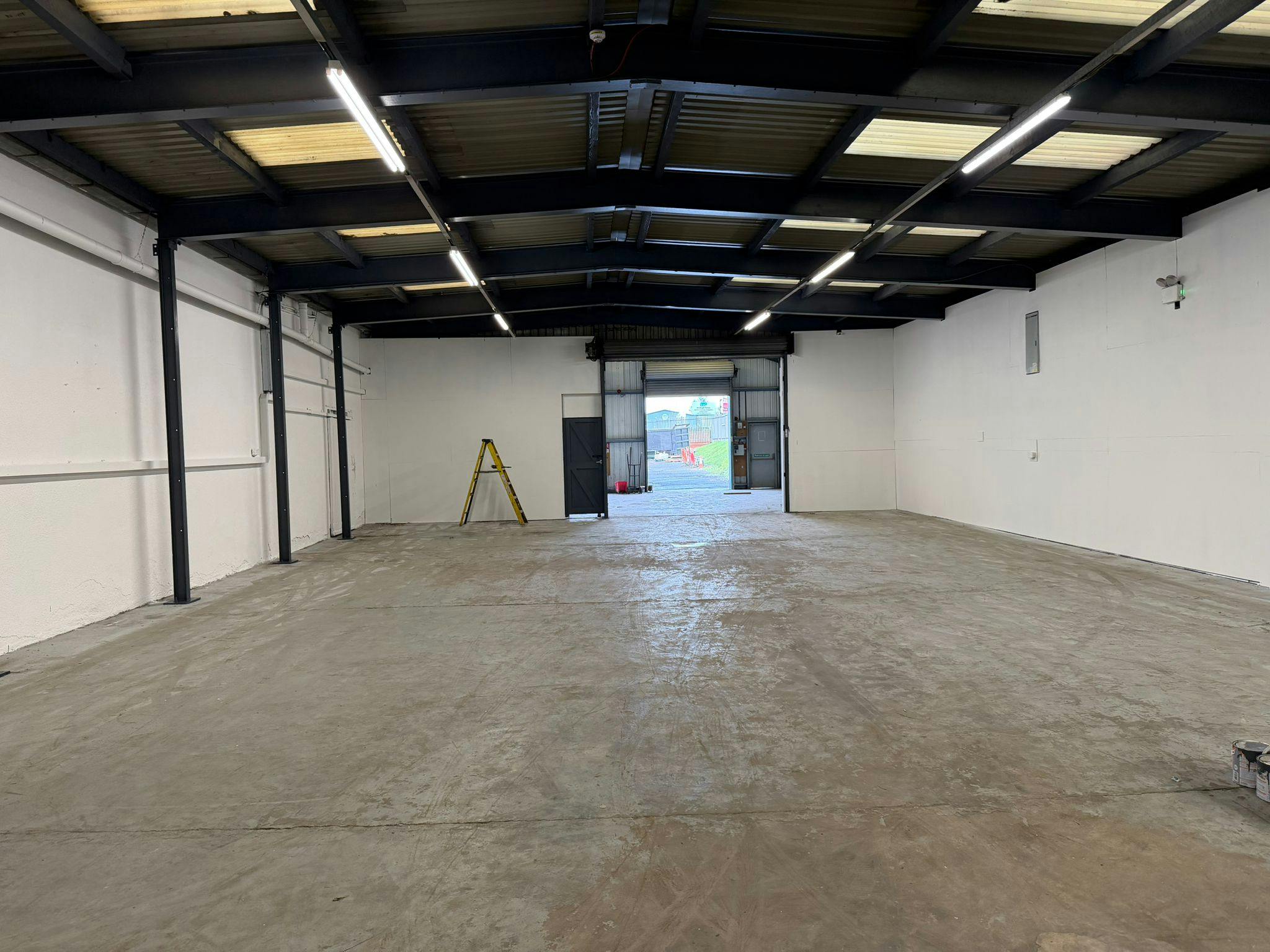 Industrial Unit in Stourport-On-Severn - photo 3