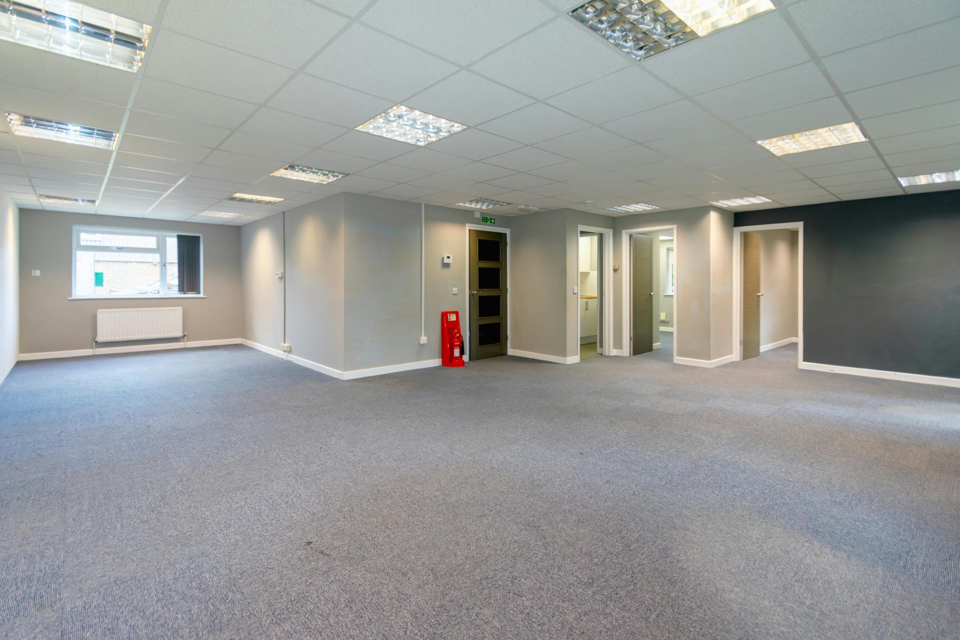 Office in Christchurch - photo 2