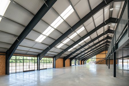 Box 5, Langford Lane, Bicester, Industrial / Office / Other To Let - Boxengasse14box5.jpg