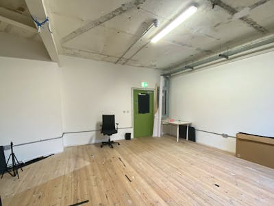 Hat House, 47 Guildford Street, Luton, Office To Let - IMG_2449.JPG