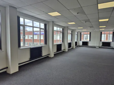 Europa Business Park, Cheadle, Industrial/Logistics / Office To Let - 20260619_132113.jpg