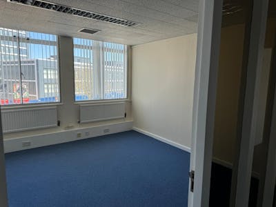 Suite A, Northside House, Barnet, Office To Let - Suite A 4.jpg