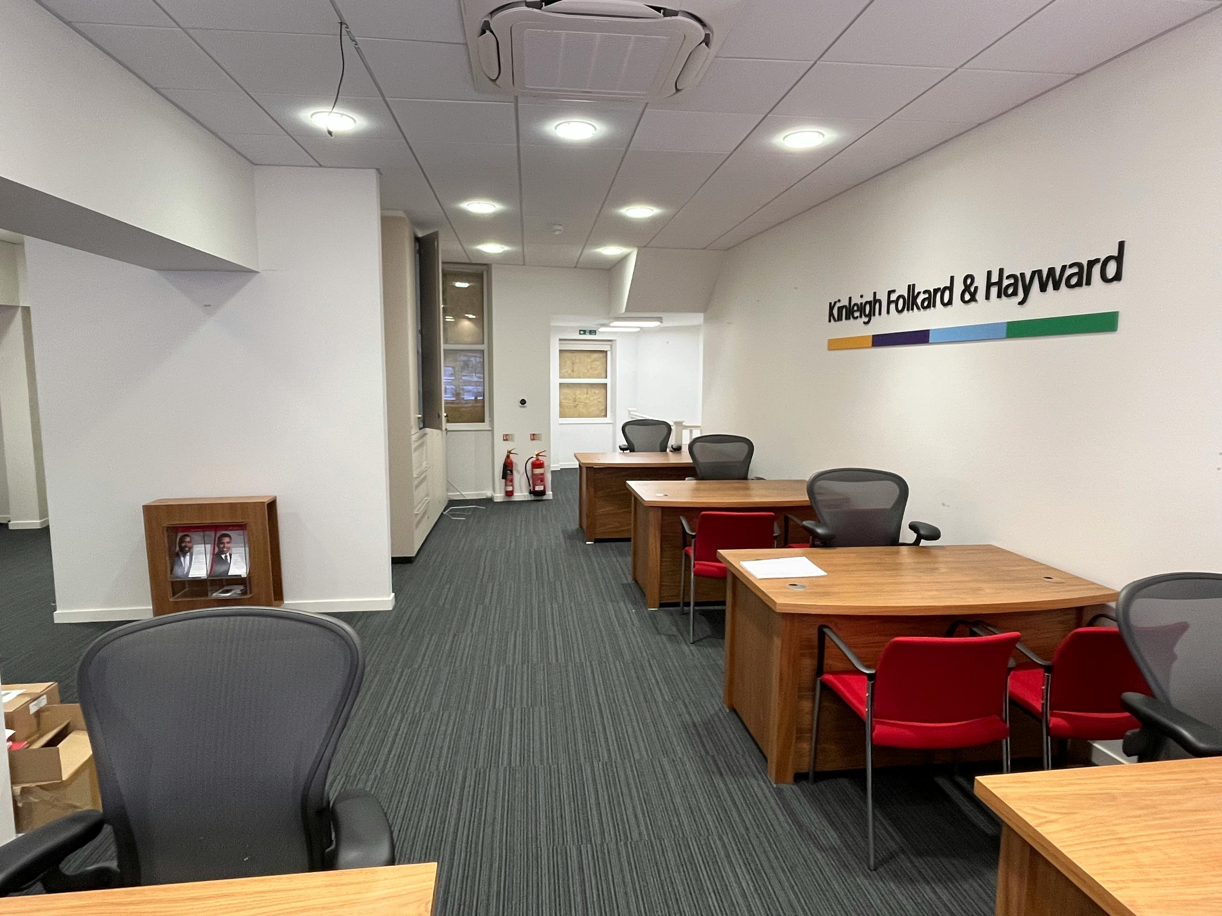 Retail/Shop in Camberwell - photo 2