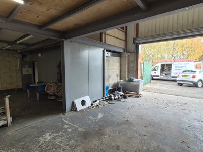 Air Conditioning House, Unit 1, Hyde, Industrial/Logistics / Trade Counter To Let - 20251106_124707.jpg
