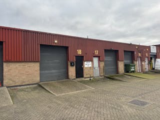 Unit 18, Longshot Industrial Estate, Bracknell, Industrial To Let - IMG_3590.JPEG