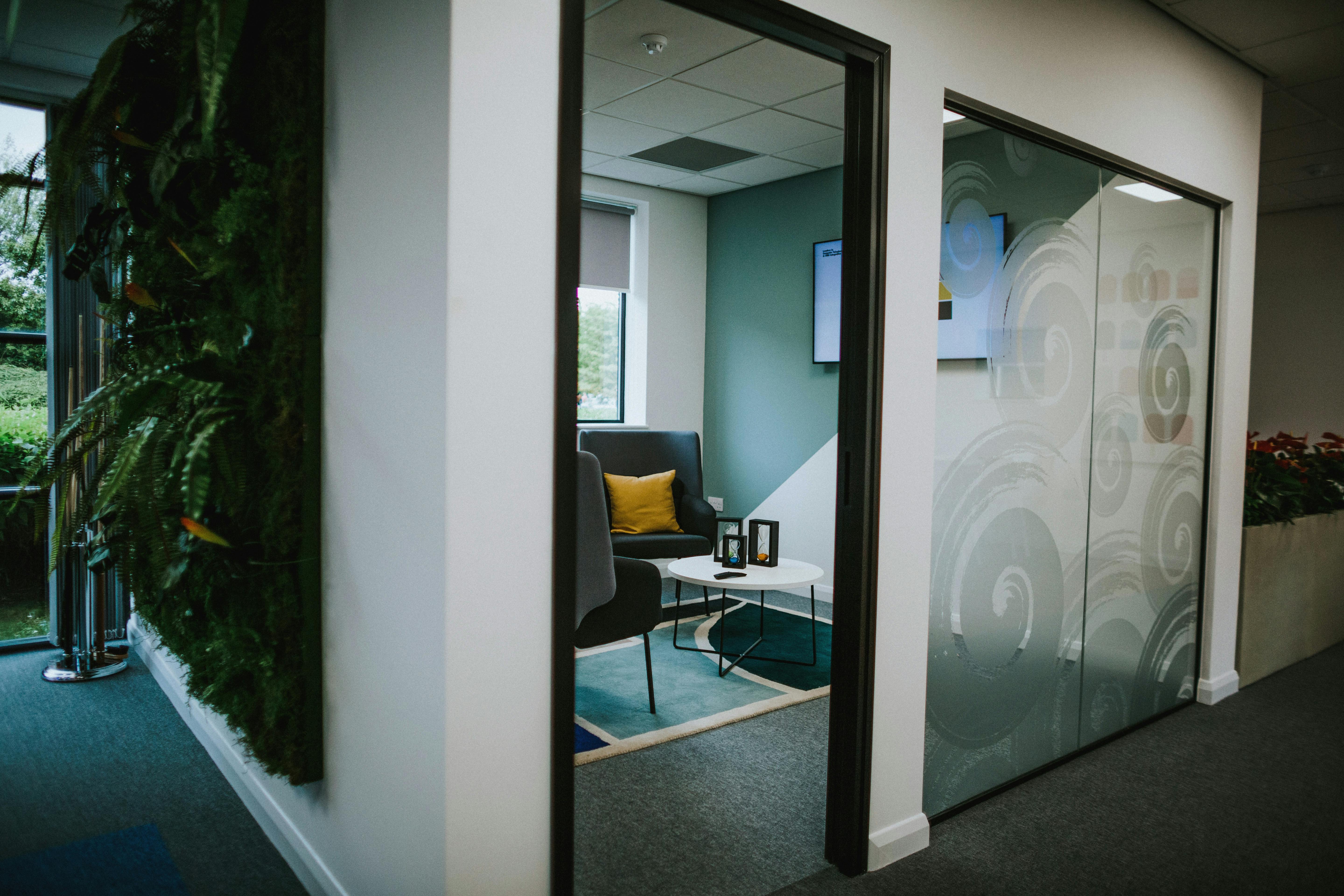 2 Commerce Road, Peterborough, Offices To Let - Internal meeting room.jpg