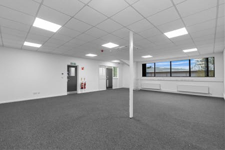 Unit 6, Titan Business Centre, Warwick, Industrial/Logistics To Let - Internals4.jpg