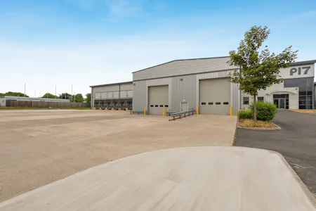 P17, Heywood Distribution Park, Pilworth Road, Rochdale, Industrial To Let - 8692871-exterior03-800.jpg
