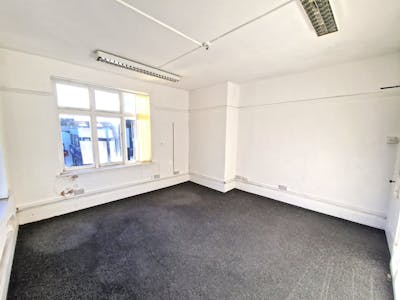 Suite 6, Princes Chambers, Stockport, Office To Let - 20240115_144250.jpg