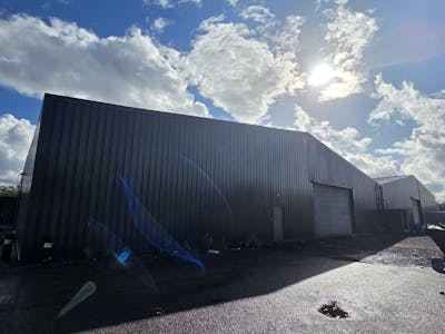 Unit 4, Blue House Point Road, Stockton-on-Tees, Industrial/Logistics To Let - thumbnail_20250912_154430.jpg