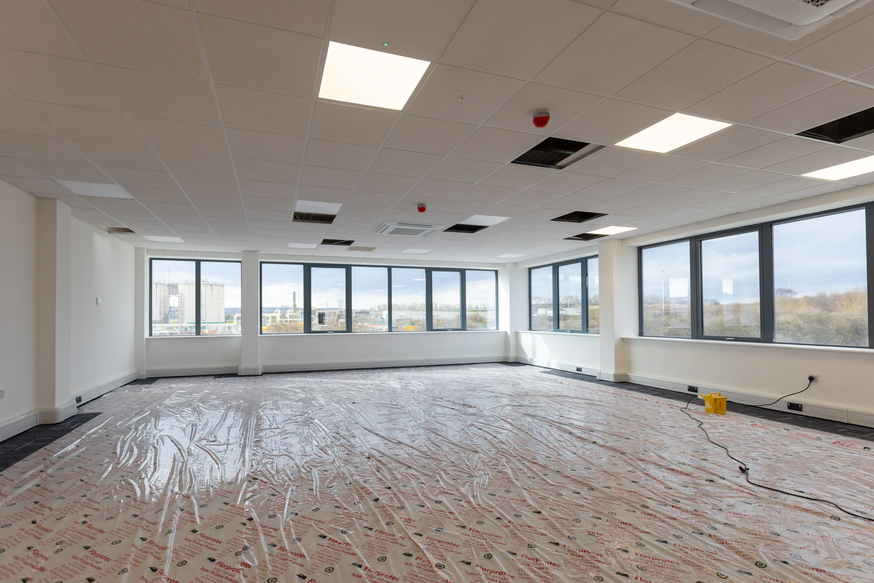 Unit 17 T45, Aire Valley Road, Leeds, West Yorkshire, LS9 0AA