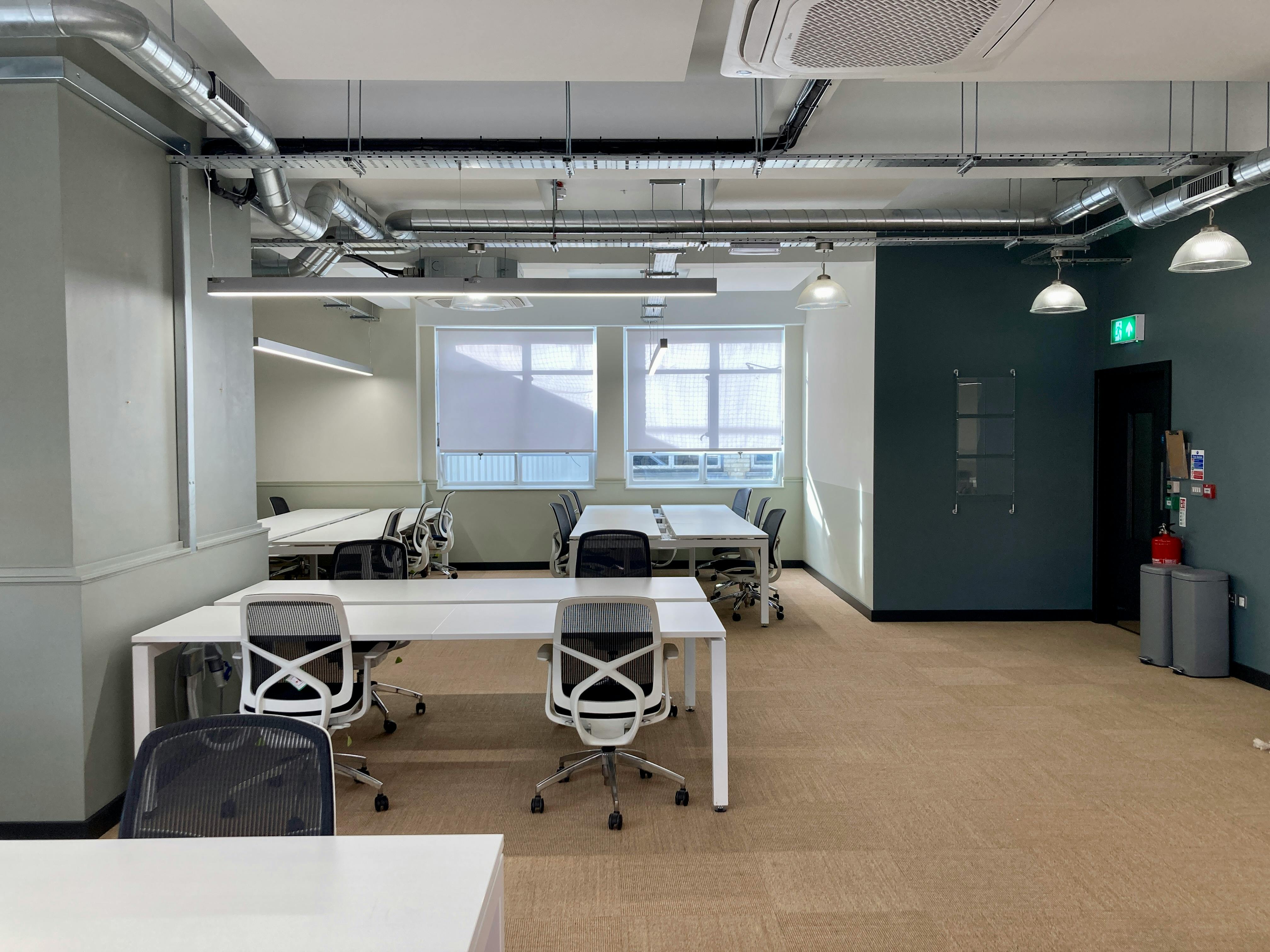 Office in Bournemouth - photo 4