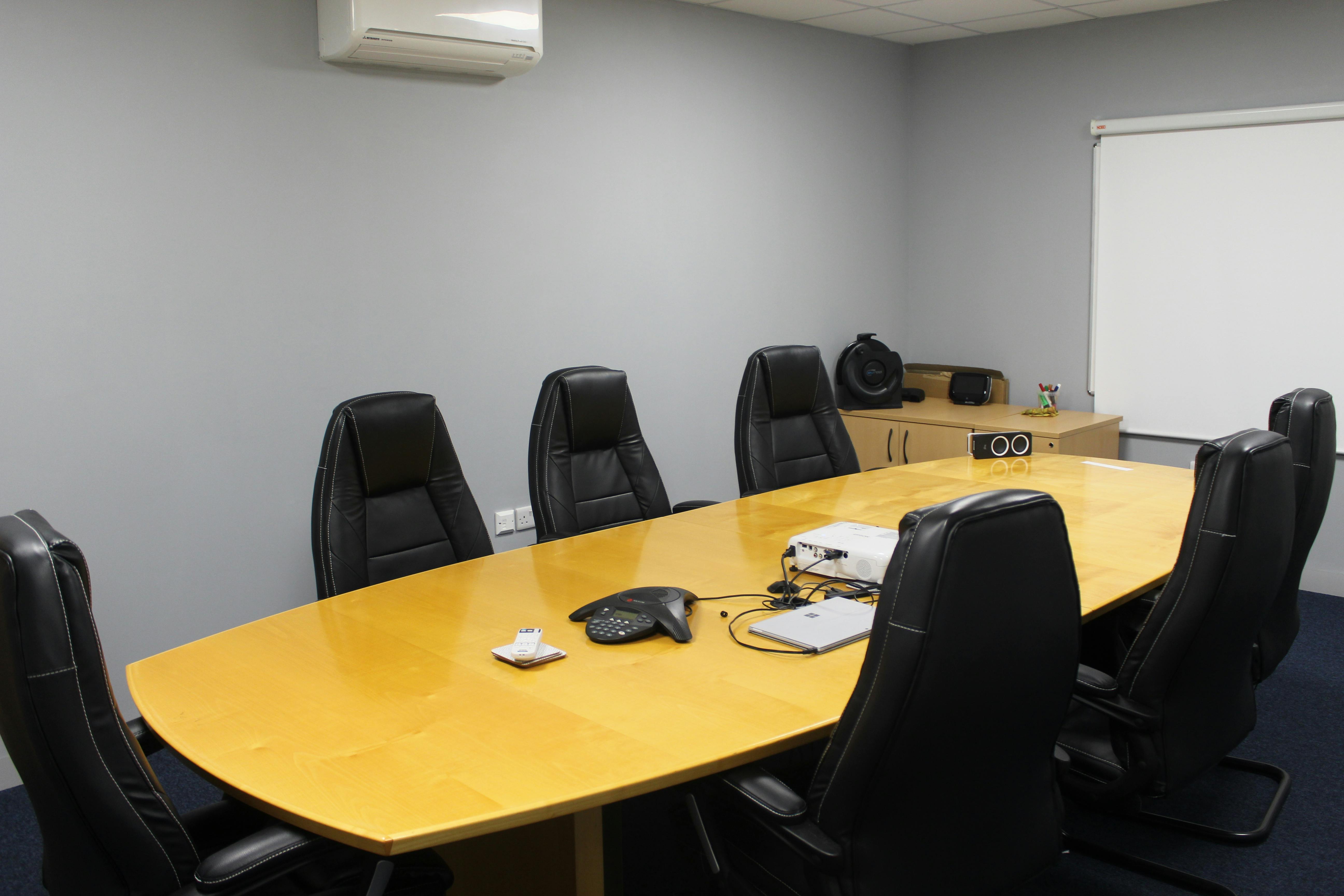 Unit 11 Devonshire Court, Fountain Drive, Hertford, Industrial To Let / For Sale - IMG_0316.JPG