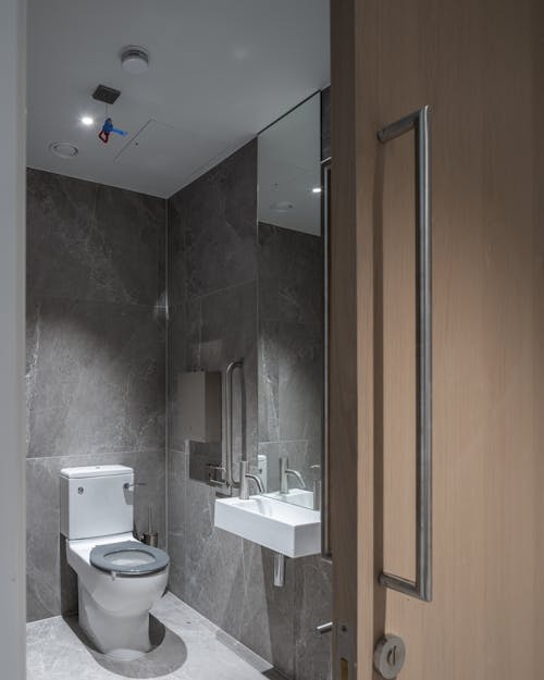 Weaver, 7 Mercer Street, London, Office To Let - KILO04440043.JPG