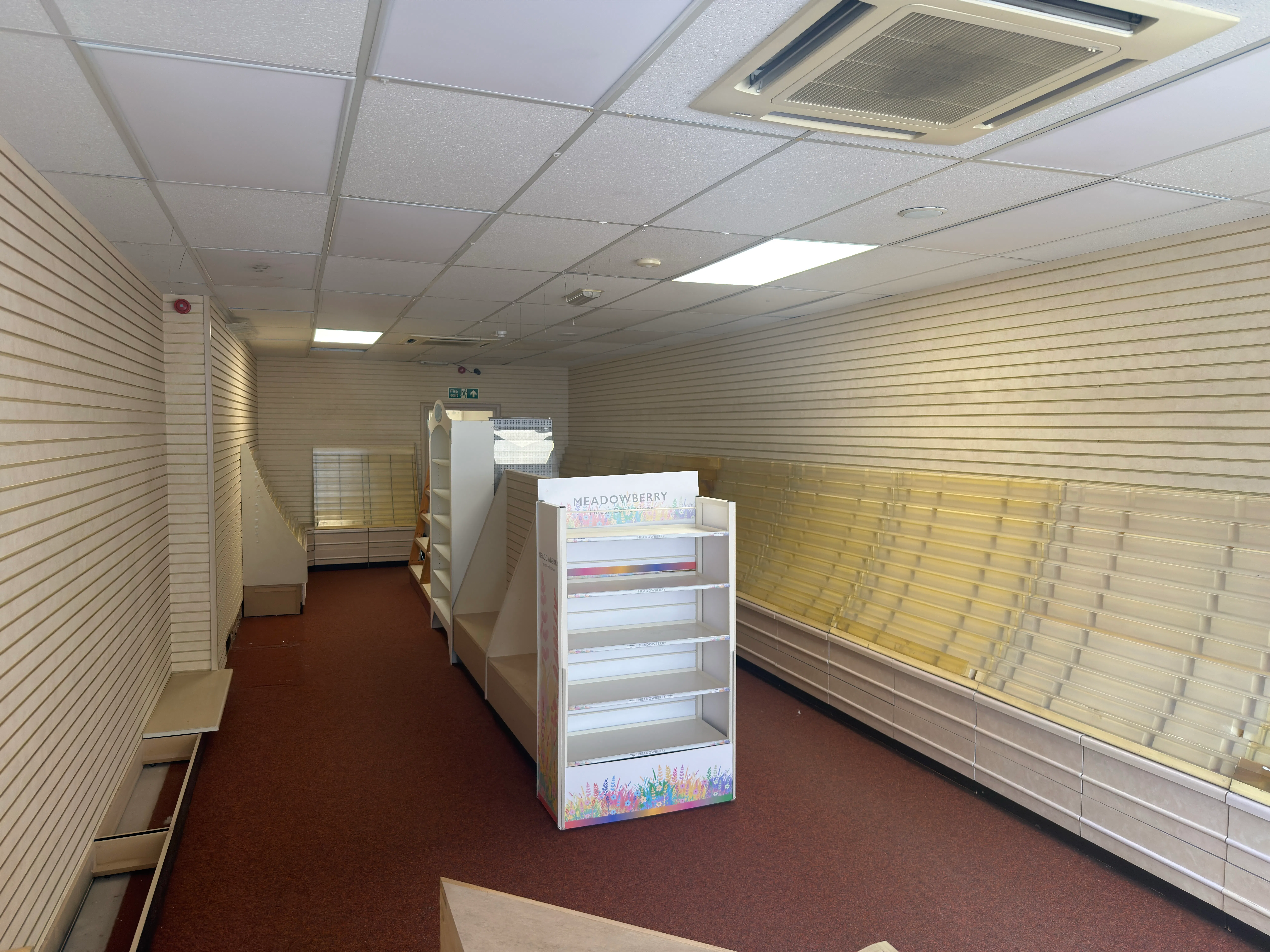 29 Sycamore Road, Amersham, Retail To Let / For Sale - 20260629_133954944_iOS.jpg