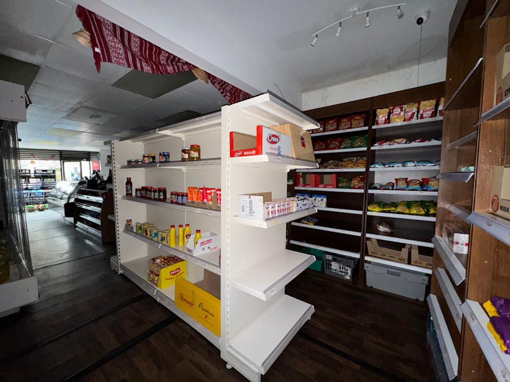 61 High Street, Dartford, Retail To Let - IMG20251020WA0005.jpg