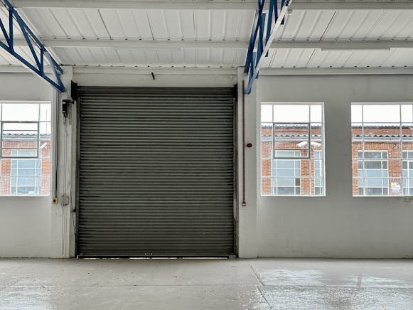 72 Wilbury Way, Hitchin, Industrial To Let - 6.JPG
