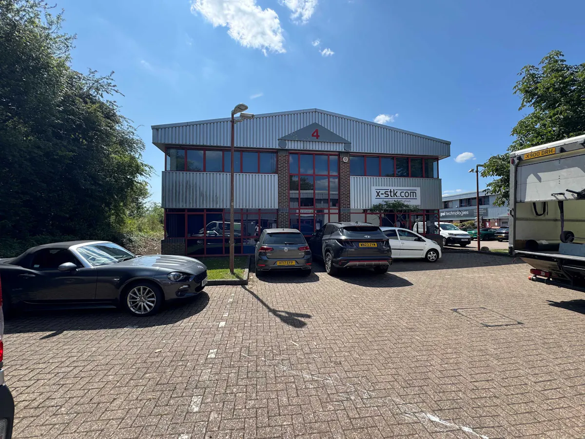 Elettra Avenue, Waterlooville