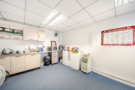 Unit 6, London, Industrial To Let - 13735497690b5ad31ebe3.jpg