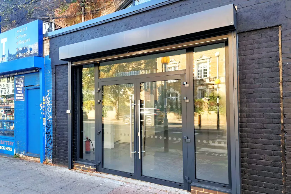 Arch 289, Cambridge Heath Road - 4481a4e13086b4520db2cfc34ccf3b3d27a7ba3b-4624x3468 - Edited.jpg