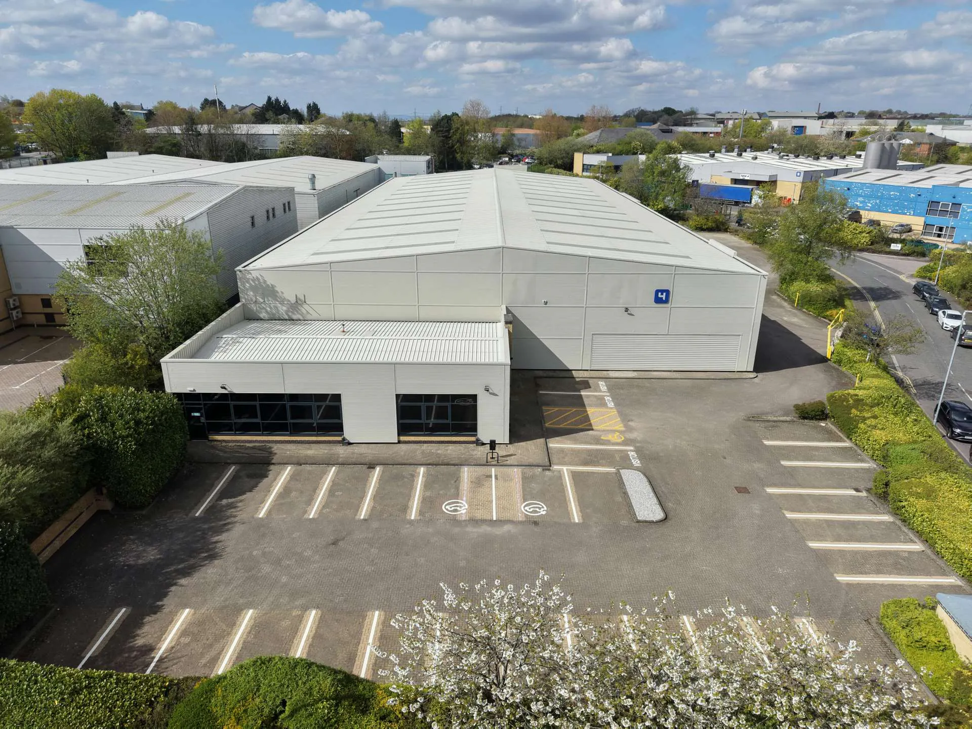 Unit 4, Bruntcliffe Avenue, Leeds 27 Industrial Estate, Leeds, West Yorkshire, LS27 0LL