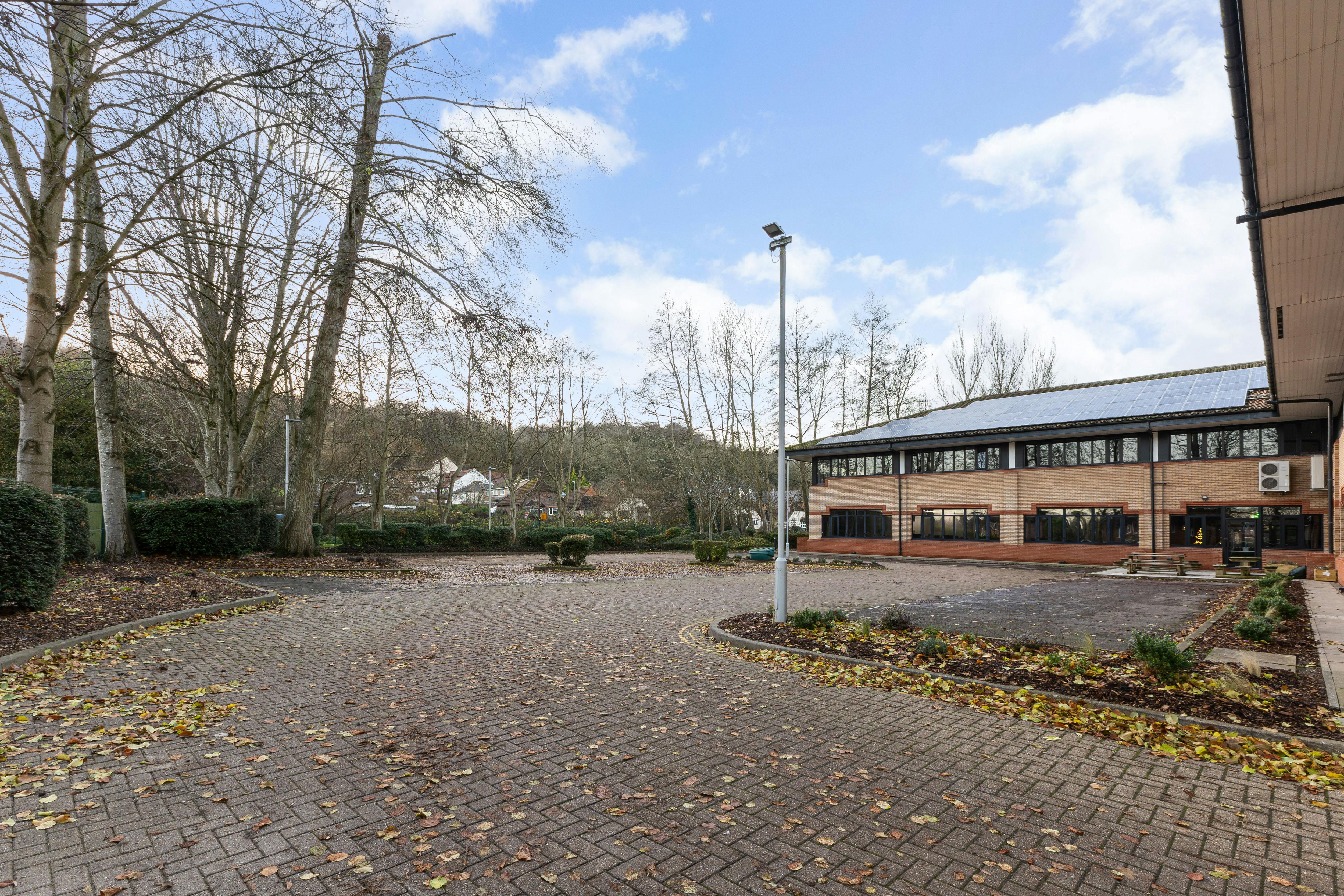 First Floor, Hampden Court, High Wycombe, Offices To Let - 101879_Hampden-Court-Kingsmead-Business (16).jpg