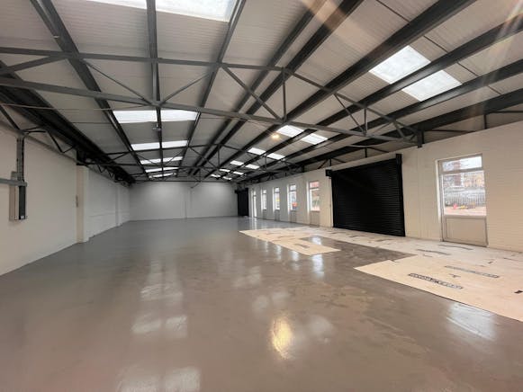 Units 2-4 The Point, Aylesbury, Industrial To Let - WhatsApp Image 20251217 at 1645.jpeg