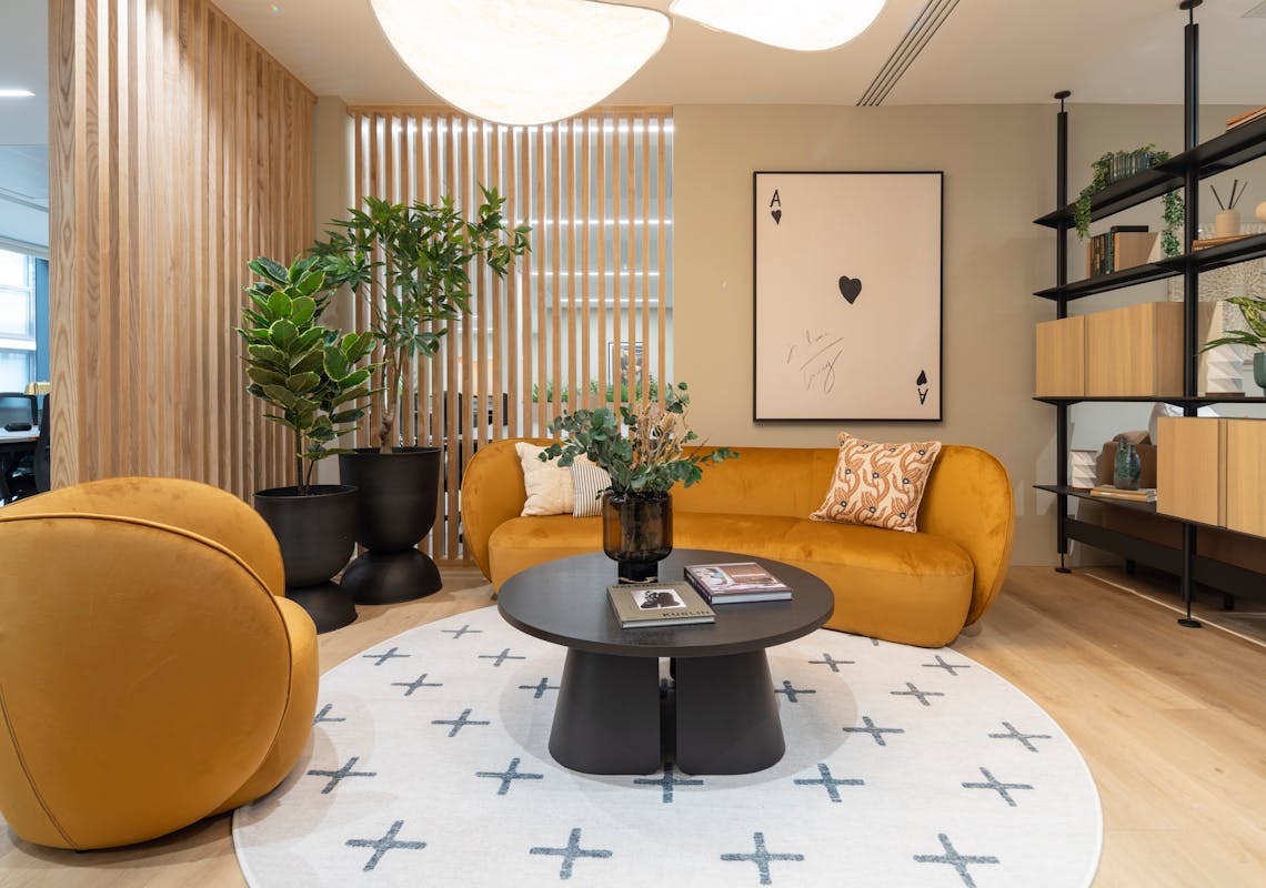 MC4318-2237-HR.jpg 5 Norwich Street, Office To Let - MC4318-2237-HR.jpg