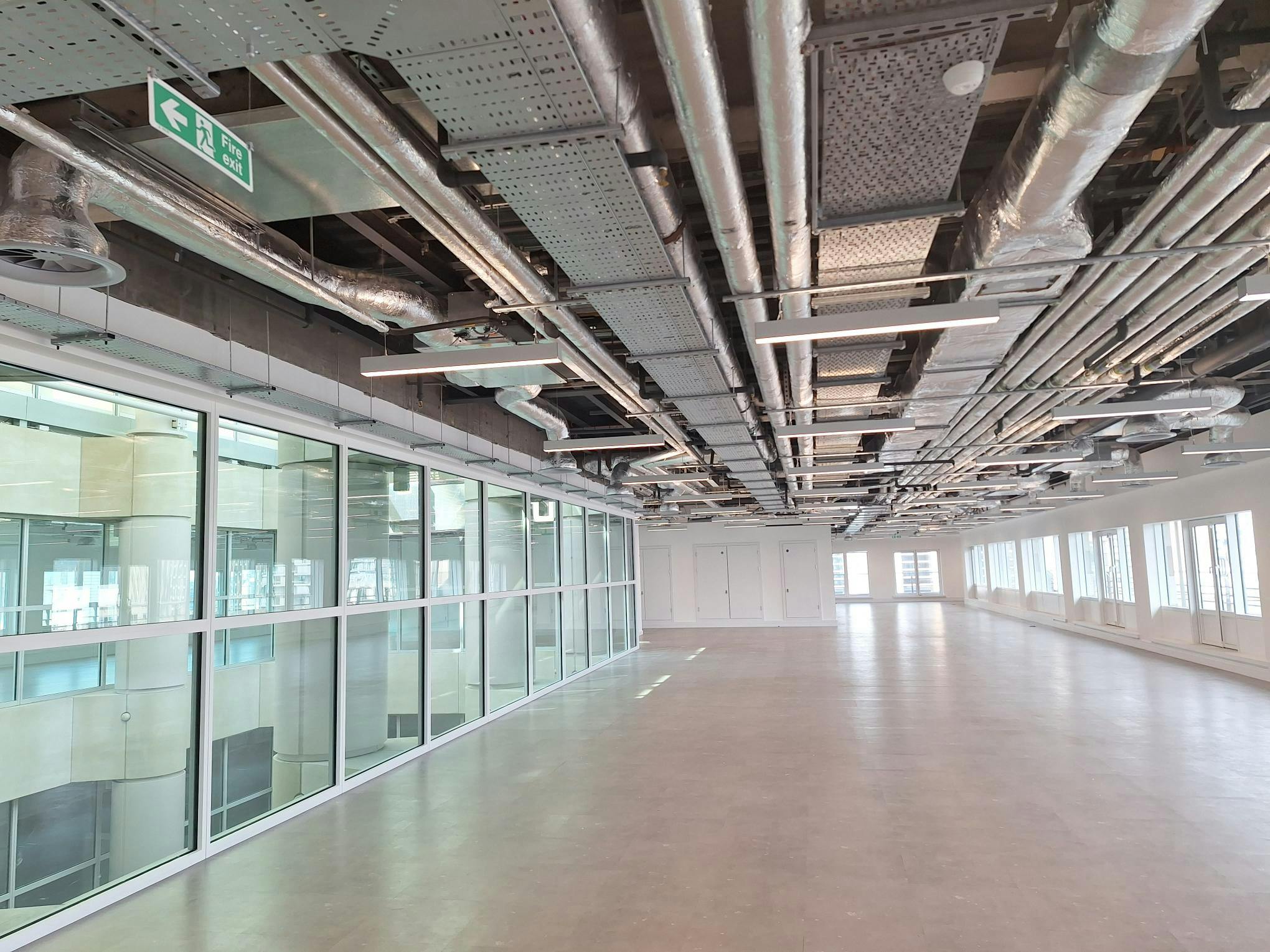 Office in London - photo 3