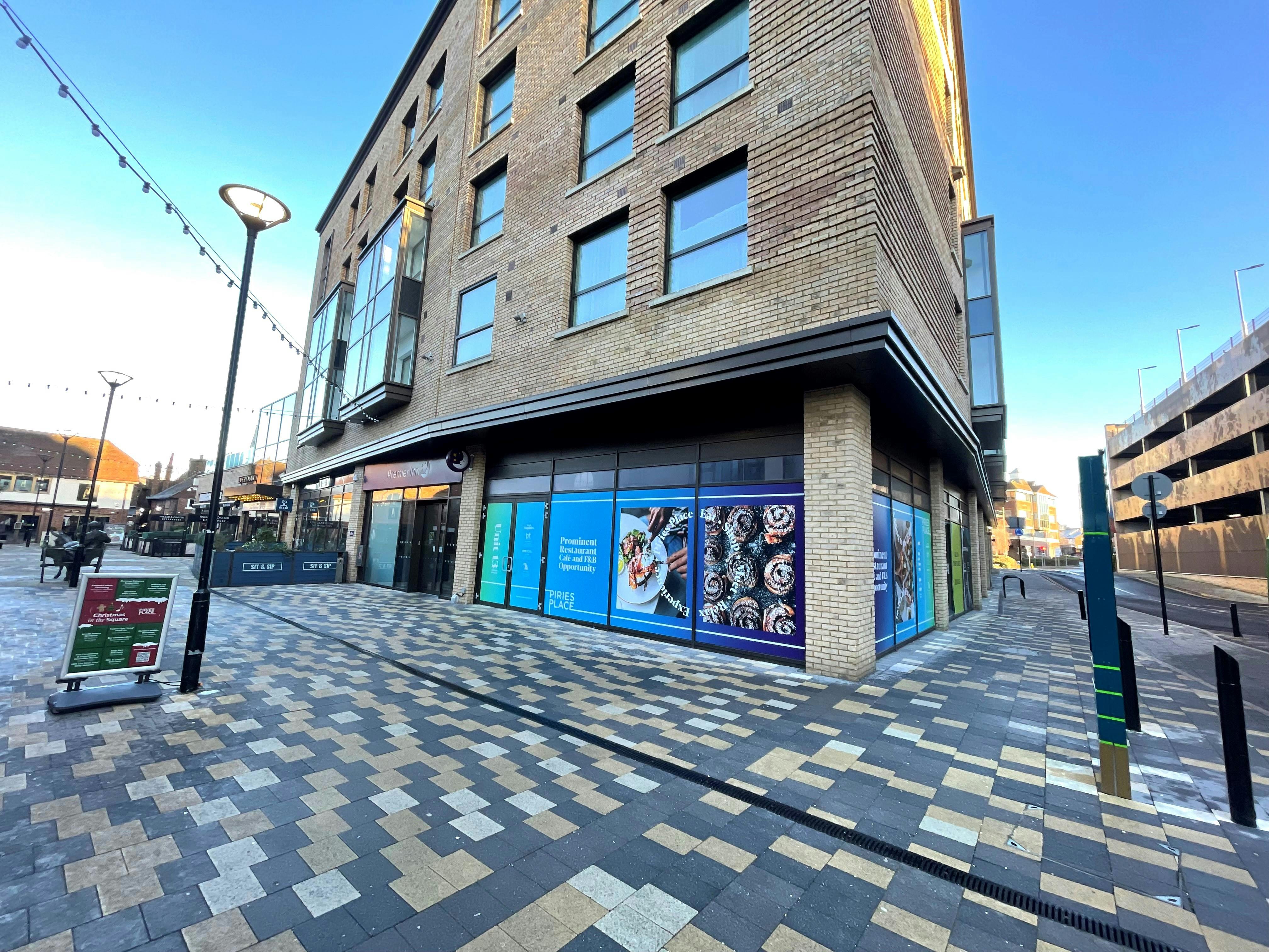 Unit 13 Piries Place, Horsham, Retail To Let - 2.jpg