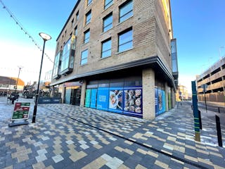 Unit 13 Piries Place, Horsham, E (commercial/business and service) / Retail To Let - 2.jpg