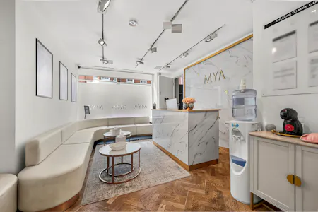 18 Newman Street, London, Investment / Mixed Use For Sale - reception1.jpg
