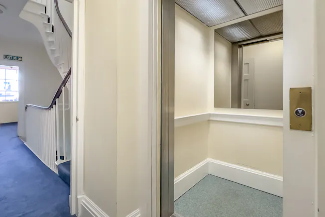 6 Adam Street, London, Offices To Let - 37-6_Adam_St_WC2N.jpg