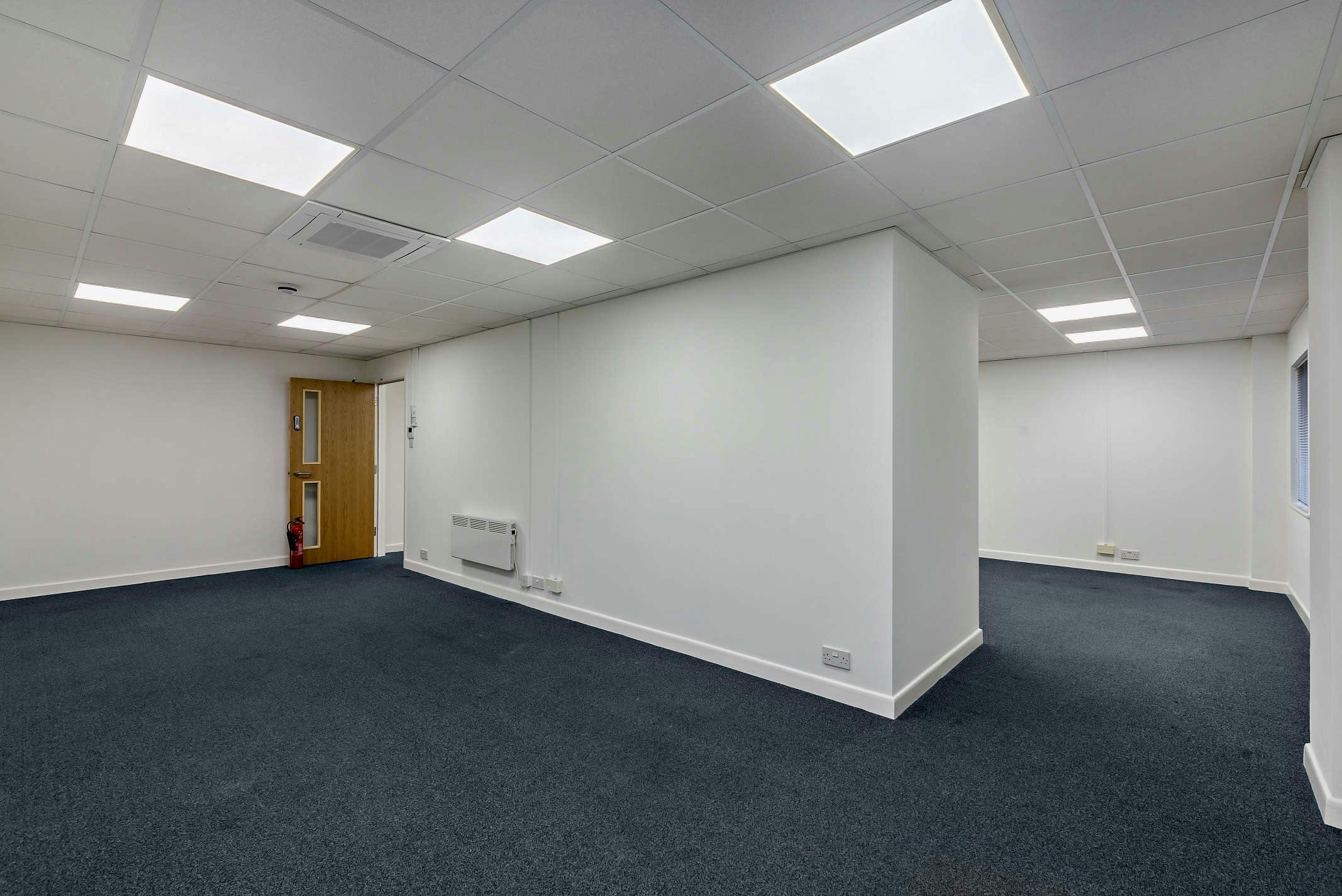 Unit 4, Rivermead Business Park, Station Road, Thatcham, Industrial / Warehouse To Let - 8630403interior10800.jpg