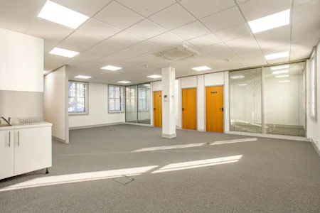 Kingsbridge House, Padbury Oaks, West Drayton, Business Park / Office To Let - P J Careys (Construction) Ltd 268498 (19).jpg