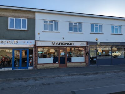 36 Stringers Avenue, Guildford, Office / Retail For Sale - PXL_20240118_143944104.jpg