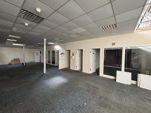 Unit 14 Claremont Centre, 39 Durham Street, Glasgow, Offices To Let - PHOTO-2026-04-15-06-56-38 5.jpg